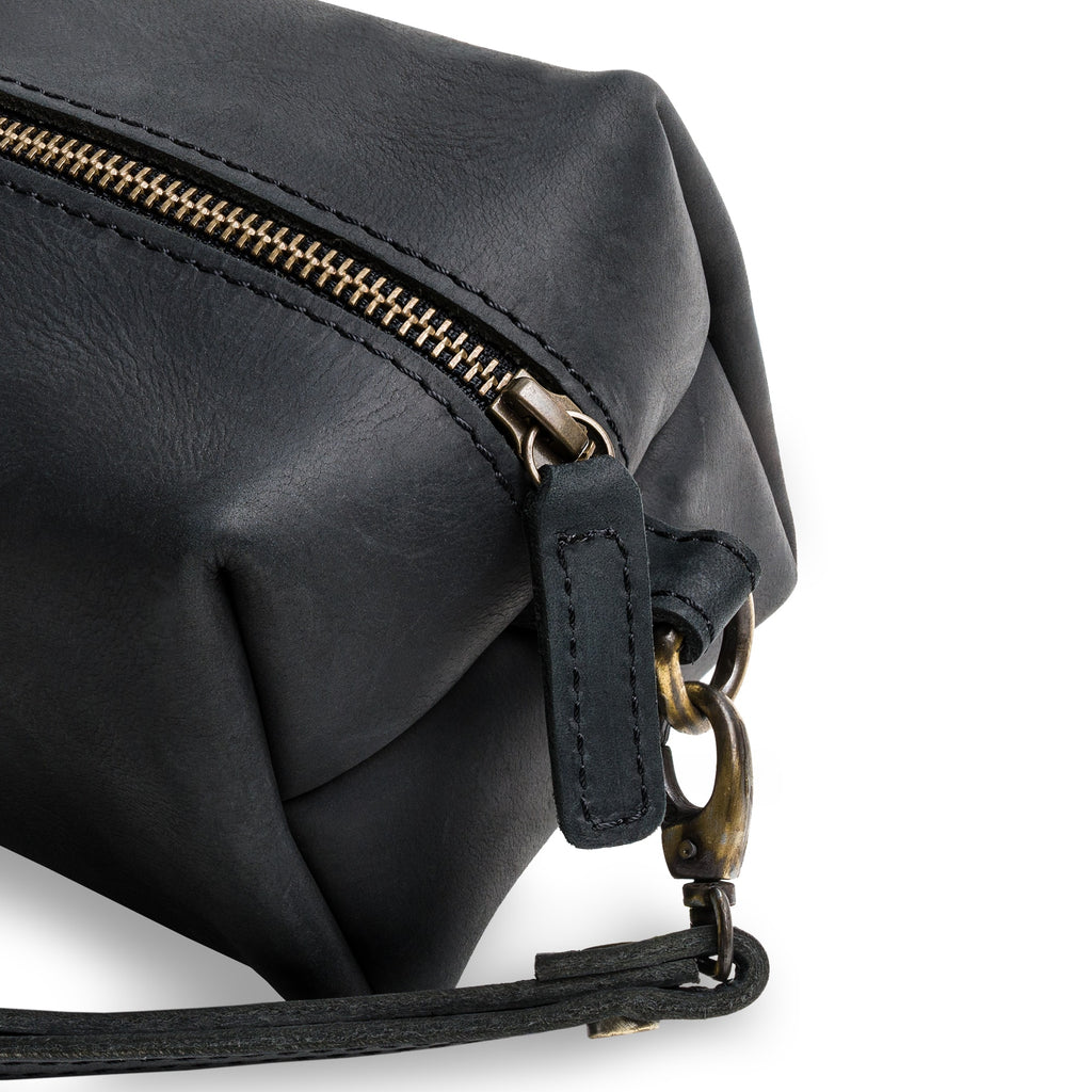 Lee | Dopp Kit | Charcoal
