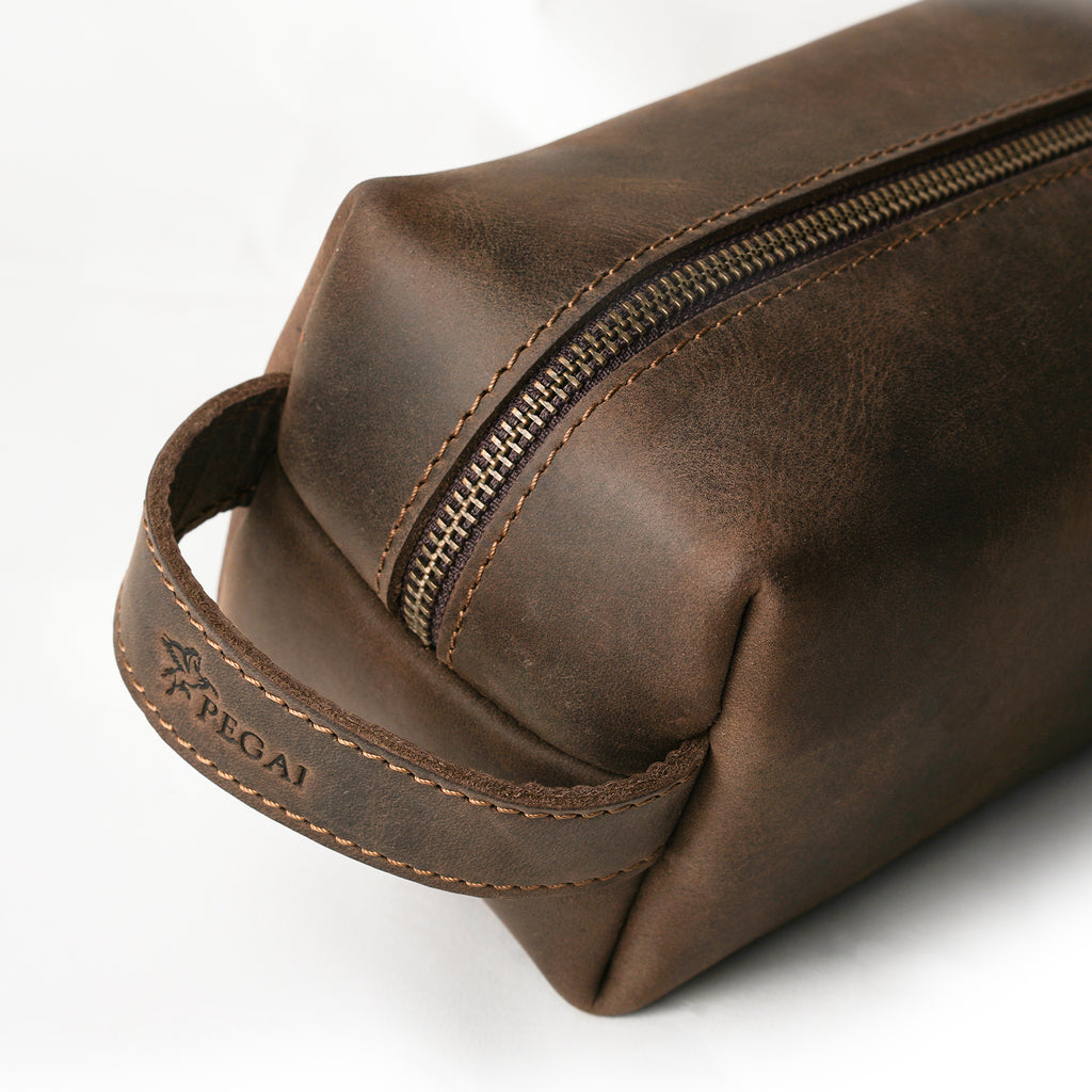 Lee | Dopp Kit | Chestnut