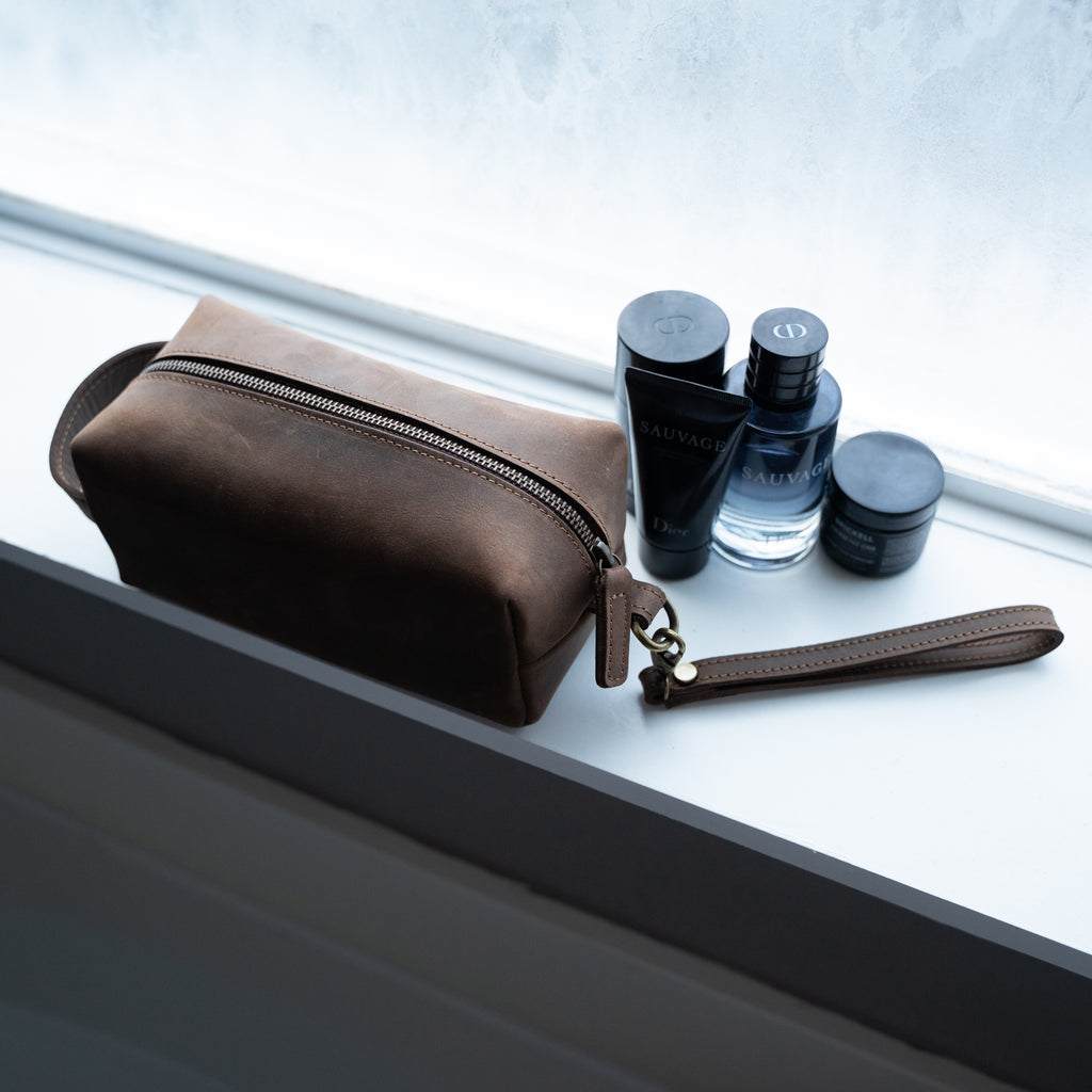Lee | Dopp Kit | Chestnut