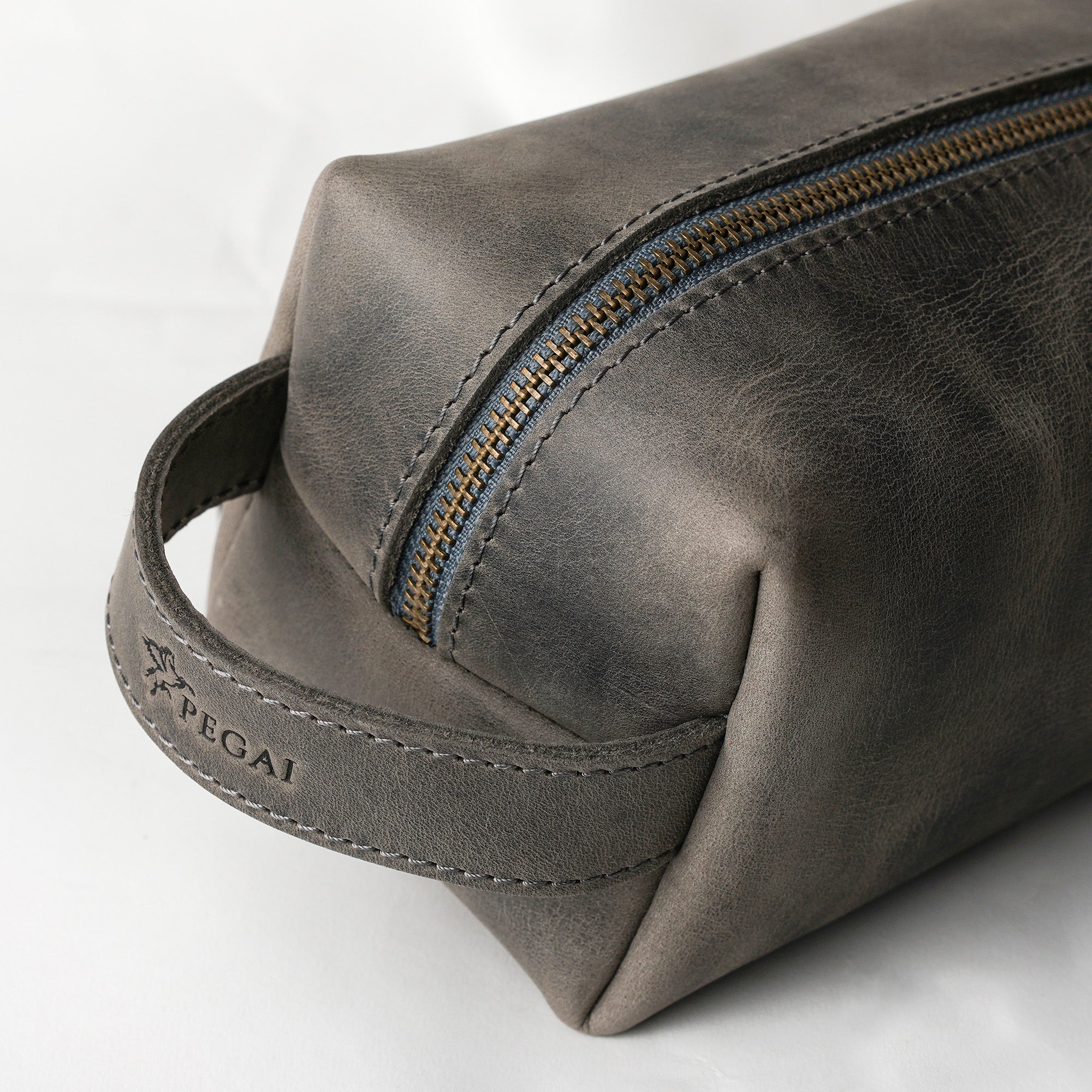 Lee | Dopp Kit | Rock