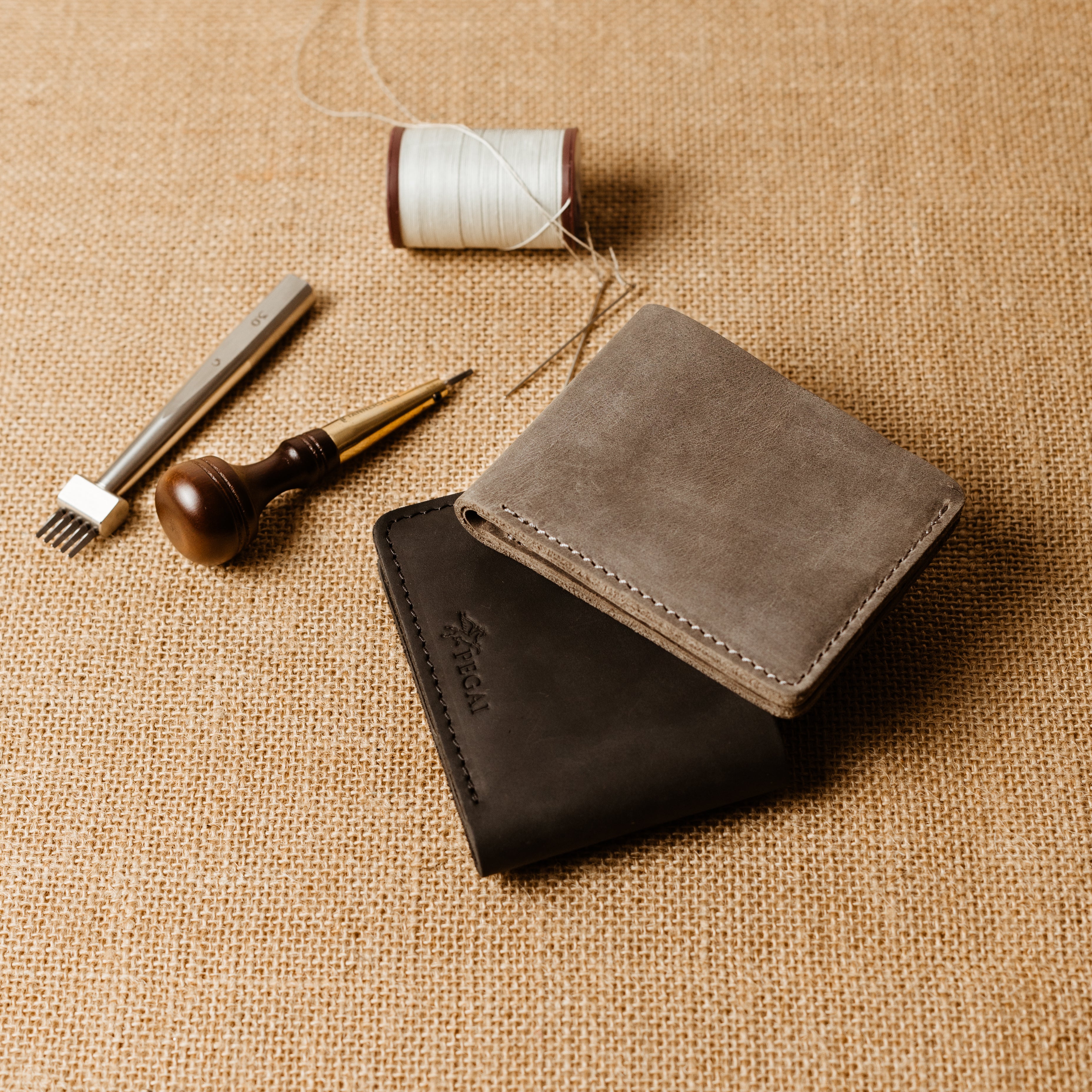 Bureau Leather Bifold Wallet | Charcoal Black